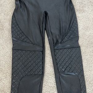 Spanx Faux Leather Leggings L